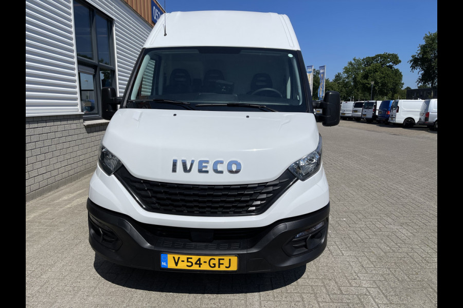 Iveco Daily 35S16V 2.3 160pk L2H2 / vaste prijs rijklaar € 27.950 ex btw / lease vanaf € 500 / airco / 270 graden achterdeuren / mag 3500 kg trekken / achteruit rijcamera