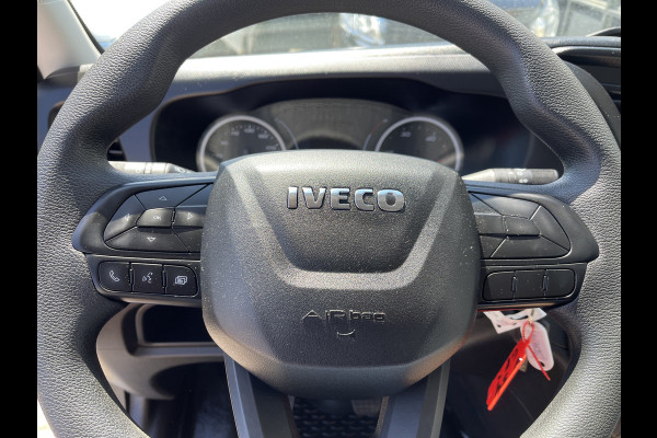 Iveco Daily 35S16V 2.3 160pk L2H2 / vaste prijs rijklaar € 27.950 ex btw / lease vanaf € 500 / airco / 270 graden achterdeuren / mag 3500 kg trekken / achteruit rijcamera