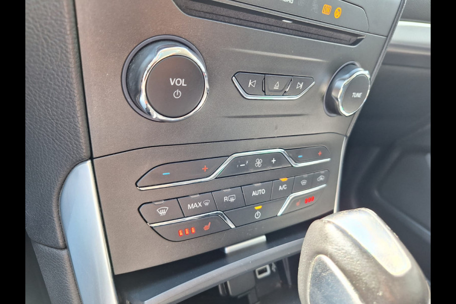 Ford S-Max 2.0 Titanium 7 Persoons | Carplay | DAB | Panorama Dak | Lane Assist | Stoel Verwarming | Cruise Control | Automatisch Inparkeren |