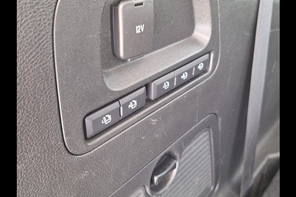 Ford S-Max 2.0 Titanium 7 Persoons | Carplay | DAB | Panorama Dak | Lane Assist | Stoel Verwarming | Cruise Control | Automatisch Inparkeren |