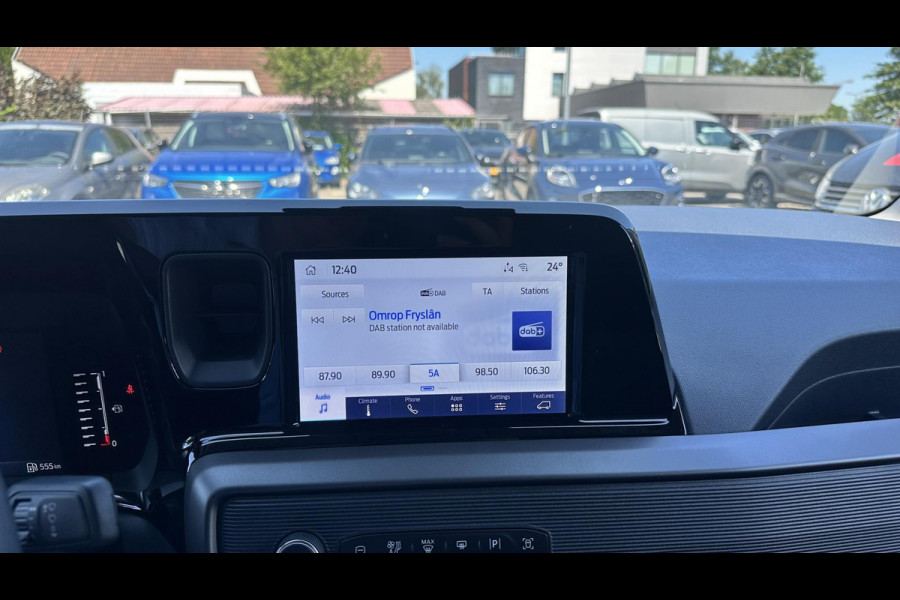 Ford Transit Courier 1.5 EcoBlue Trend VOORRAAD | Trekhaak | Scherm met Apple Carplay/Android auto | Camera en parkeersensoren |  16 inch lichtmetalen velgen | Led laadruimteverlichting | Led dagrijverlichting