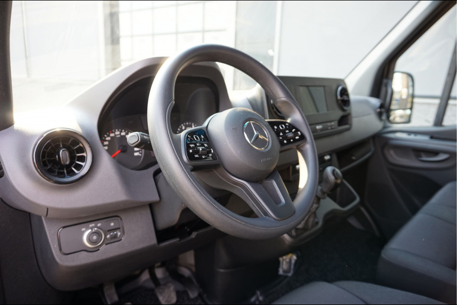 Mercedes-Benz Sprinter 317 CDI L3 H2 MBUX / Camera / Parkeersensoren / Carplay navigatie / Airco / Cruise control / 270 Graden achterdeuren