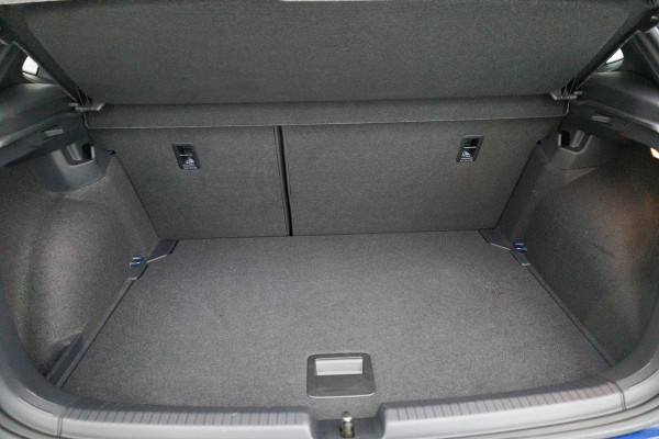 Volkswagen Polo 1.0 TSI R-Line Business 111 PK Digi Dashboard, Panoramadak, Apple Carplay, Led, Travel assist