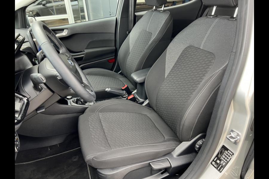 Ford Fiesta 1.0 EB HYBRID 125pk Tit X | Parkingpack | Clima | Navi |