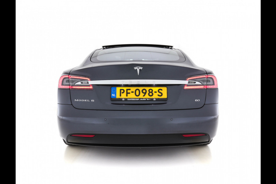 Tesla Model S 235 Kw Base [ 3-Fase ] (INCL-BTW) *PANO | AUTO-PILOT | KEYLESS | FULL-LED | 1/2-LEDER | NAVI-FULLMAP | SURROUND-VIEW | APP-CONNECT | LANE-ASSIST | VIRTUAL-COCKPIT | DAB | SPORT-SEATS | 19"ALU