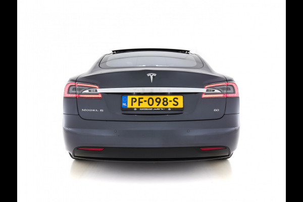 Tesla Model S 235 Kw Base [ 3-Fase ] (INCL-BTW) *PANO | AUTO-PILOT | KEYLESS | FULL-LED | 1/2-LEDER | NAVI-FULLMAP | SURROUND-VIEW | APP-CONNECT | LANE-ASSIST | VIRTUAL-COCKPIT | DAB | SPORT-SEATS | 19"ALU