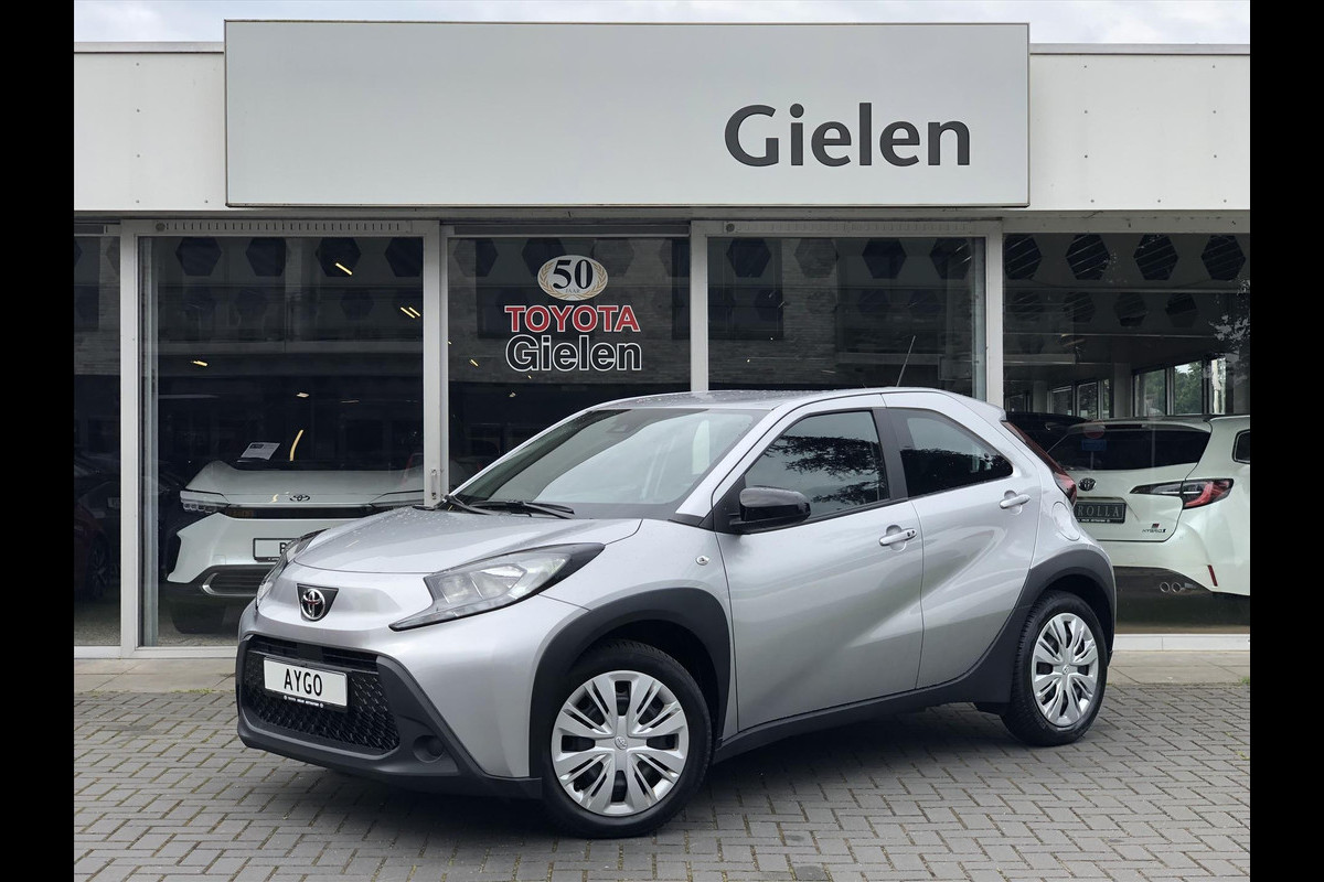 Toyota Aygo X 1.0 VVT-i S-CVT Automaat Limited | Stoelverwarming, Keyless, Licht + Regensensor, Apple CarPlay/Android Auto