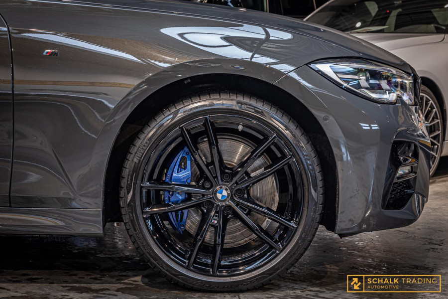 BMW 3 Serie Touring 330e High Executive|Pano|M-sport|Uniek|