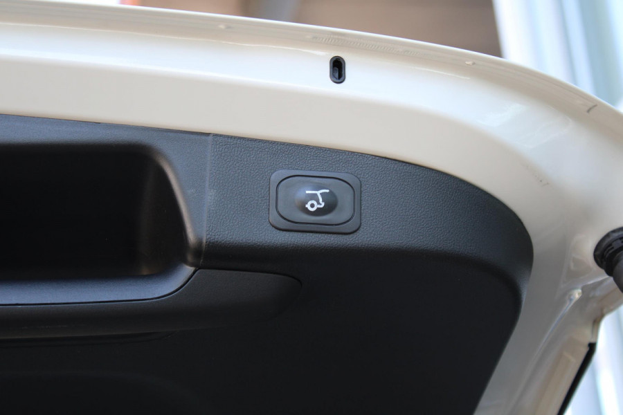 Ford FOCUS Wagon 1.0 EcoBoost Active Business | Electrische Trekhaak | Electrische Kofferbak | Adaptive Cruise Control | Full LED | Dealeronderhouden | Camera |