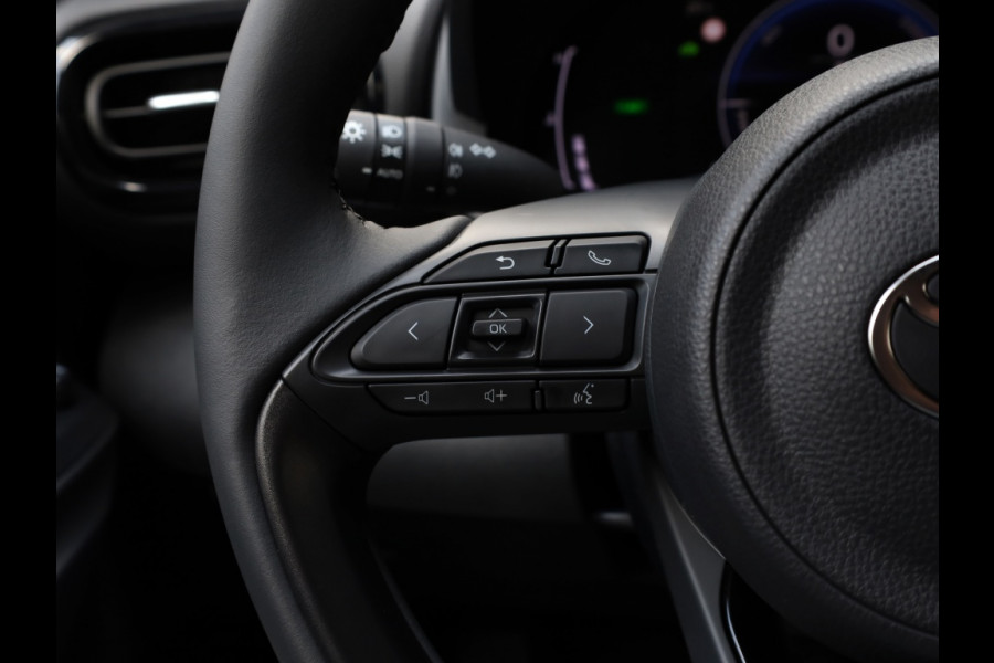 Toyota Yaris Cross 1.5 Hybrid 130 First Edition | Stoelverwarming | 10.5 inch Navig
