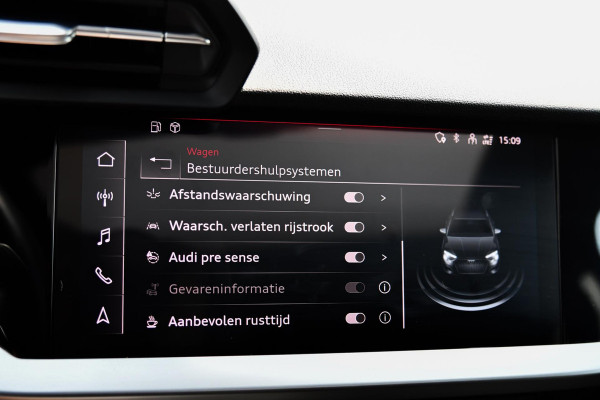 Audi A3 Sportback 45 TFSI e S-Line BTW. Pano, ACC, Keyless, Camera, B&O, Matrix, Camera!
