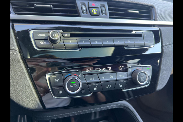 BMW X2 xDrive25e M-Sport Plug in Hybrid PHEV | Panodak | Camera | Led | Navi | Stoelverwarming |
