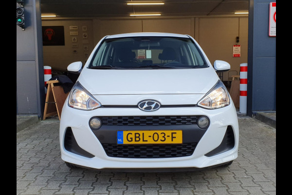 Hyundai i10 1.2 AUTOMAAT / 4 CIL. 88 PK / 31.000 KM / NWE BEURT + APK / LM-VELGEN / AIRCO IJSKOUD / GOEDE BANDEN / 100% RIJKLAAR !