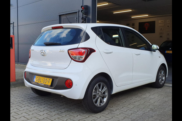 Hyundai i10 1.2 AUTOMAAT / 4 CIL. 88 PK / 31.000 KM / NWE BEURT + APK / LM-VELGEN / AIRCO IJSKOUD / GOEDE BANDEN / 100% RIJKLAAR !