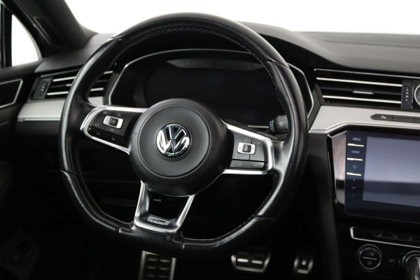 Volkswagen Passat Variant 1.5 TSI Highline Business R Automaat (PANORAMADAK, NAVIGATIE, CAMERA, CRUISE, NL-AUTO, GOED ONDERH)