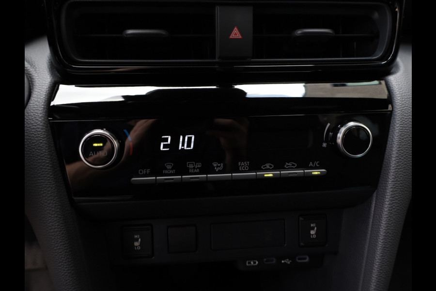 Toyota Yaris Cross 1.5 Hybrid 130 First Edition | Dodehoek | Stoelverwarming | 10.5