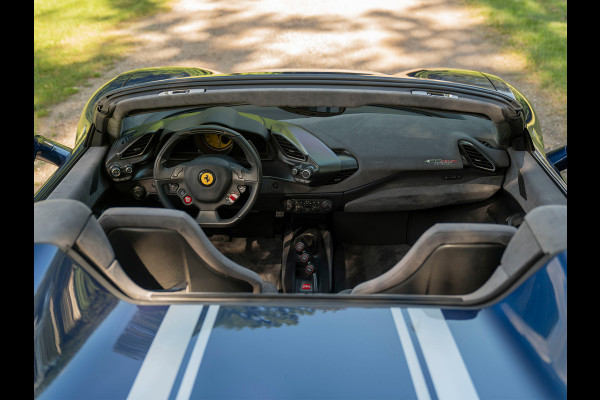 Ferrari 488 Pista Spider | Full carbon! | Lift | 1e eigenaar | CarPlay