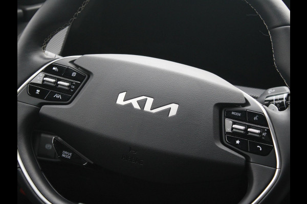 Kia Ev6 GT-Line 77.4 kWh | Carplay | Matrix LED | Clima | Adapt. Cruise | Head up | Schuif-/Kanteldak | Camera 360 graden