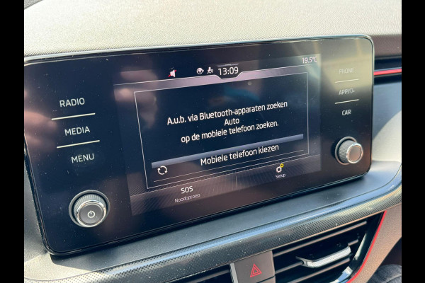 Škoda SCALA 1.5 TSI Sport Business /Carplay / Clima / Trekhaak / Stoelverw.