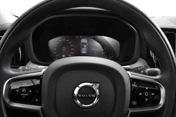 Volvo XC60 2.0 T8 PHEV Twin Engine AWD Inscription | Navigatie | Leder | Panorama dak | Trekhaak | Dab | Led | Adaptive Cruise control | Electrisch bedienbare achterklep | Camera