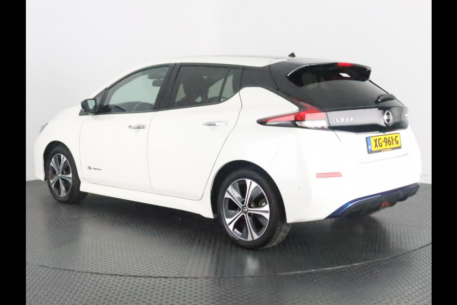 Nissan Leaf Tekna 40 kWh | 360° camera | Stuurverwarming | Stoelverwarming&koeling | Navi | achterbank verwarmd | Apple Carplay/Android