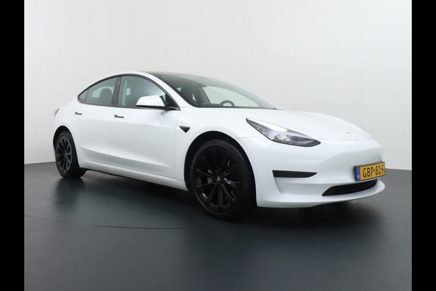 Tesla Model 3 Standard RWD Plus 60 kWh | *31.899,- NA SUBSIDIE* | BTW VERREKENBAAR! | PANO | LEDER | STOELVERWARMING