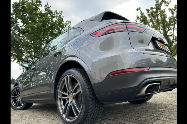 Porsche Cayenne 3.0 TURBO S 476PK PLUG E-Hybrid 2019 NEW MODEL PANO LUX NAP