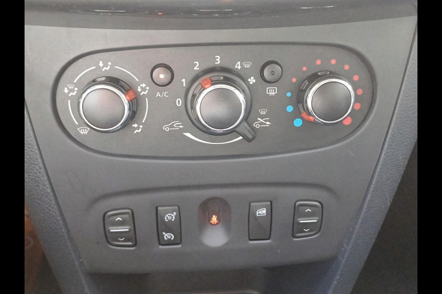Dacia Sandero 0.9 TCe Stepway Lauréate | navigatie | airco | cruise control |