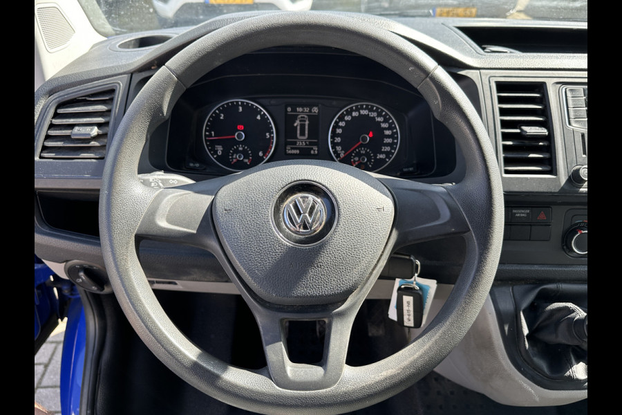 Volkswagen Transporter 2.0 TDI 102PK EURO6 L2H1 Trekhaak/cruise control/app connect