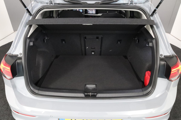 Volkswagen Golf 1.0 eTSI Life 110 pk Automaat (DSG) | Verlengde garantie | Navigatie | Parkeersensoren | Achteruitrijcamera | Adaptieve cruise control |