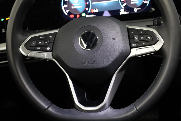 Volkswagen Golf 1.0 eTSI Life 110 pk Automaat (DSG) | Verlengde garantie | Navigatie | Parkeersensoren | Achteruitrijcamera | Adaptieve cruise control |