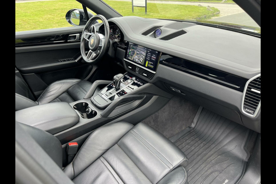 Porsche Cayenne 3.0 E-Hybrid Sport Design|Sport Chrono|Softclose doors|Panoramadak|Camera 360°|ACC|Apple Carplay|Sfeerverlichting