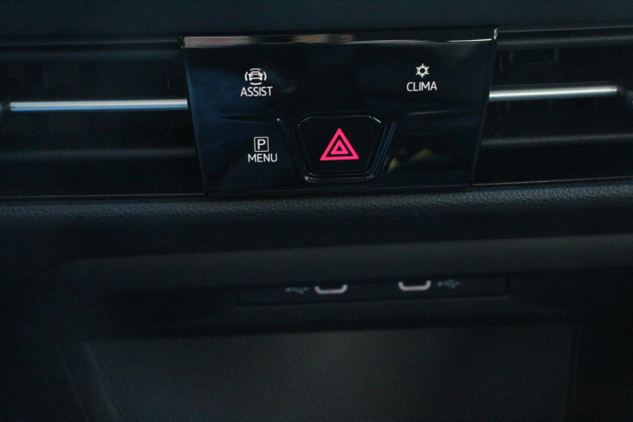 Volkswagen GOLF Variant 1.5 eTSI 150pk DSG Style | Navigatie | Apple Carplay/Android Auto | Parkeersensoren | Adaptive Cruise Control | Blind Spot Assist | Stoel-en stuurverwarming | Ledverlichting | Getinte ramen | Climate Control |