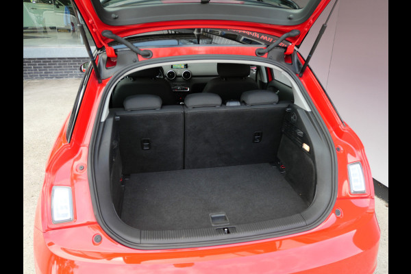 Audi A1 Sportback 1.0 TFSI S-LINE | NAVIGATIE | CRUISE | TREKHAAK | ALL-IN!!