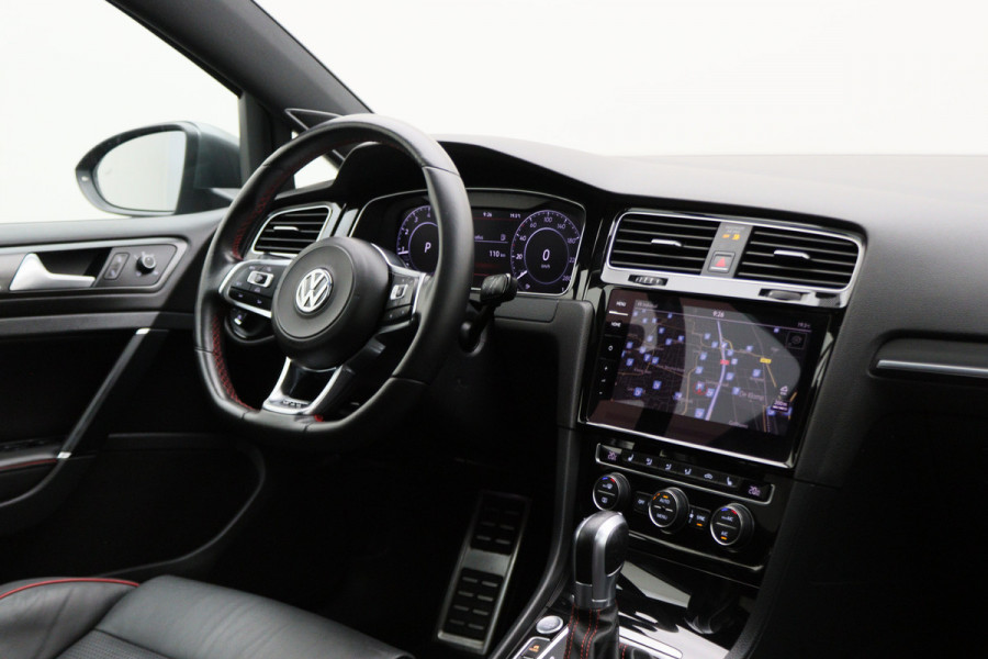 Volkswagen Golf 2.0 TSI DSG GTI Performance Leer, ACC, Camera, Dynaudio, Panoramadak, Virtual Cockpit, 19''