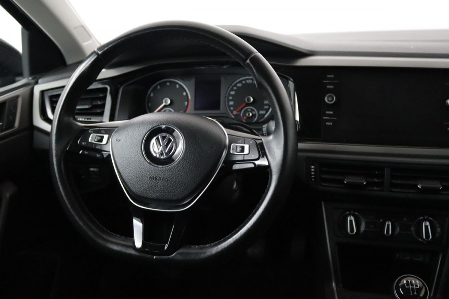 Volkswagen Polo 1.0 TSI Comfortline (NAVIGATIE, CARPLAY, ADAPTIVE, PDC V+A, NL-AUTO, GOED ONDERHOUDEN, 1e EIGENAAR)