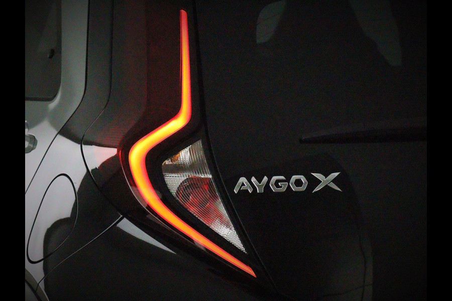 Toyota Aygo X 1.0 VVT-i MT Envy | 10 JAAR GARANTIE | NIEUW UIT VOORRAAD LEVERBAAR |