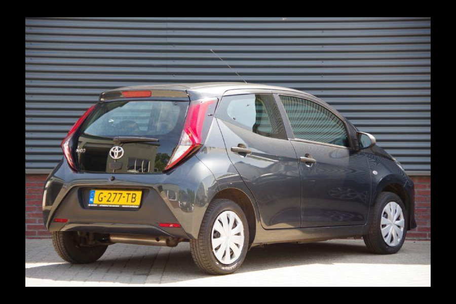 Toyota Aygo 1.0 VVT-i x-fun 5-DRS, AIRCO, CRUISE, ELEKTR. PAKKET, BLUETOOTH, NL AUTO, NAP