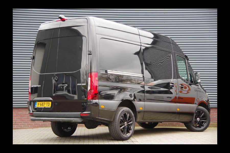 Mercedes-Benz Sprinter 319 3.0 CDI V6 L2H2 AUT. LED, 2X SCHUIFDEUR, CAMERA, NAVI, CRUISE, CLIMA, NAP DUBBELE CABINE LEVERBAAR