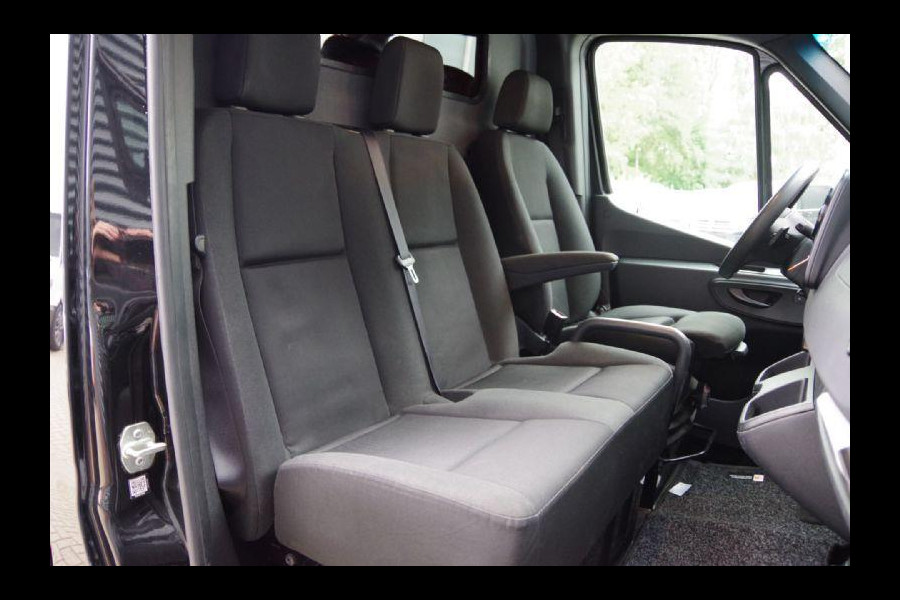 Mercedes-Benz Sprinter 319 3.0 CDI V6 L2H2 AUT. LED, 2X SCHUIFDEUR, CAMERA, NAVI, CRUISE, CLIMA, NAP DUBBELE CABINE LEVERBAAR