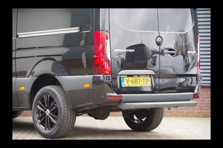 Mercedes-Benz Sprinter 319 3.0 CDI V6 L2H2 AUT. LED, 2X SCHUIFDEUR, CAMERA, NAVI, CRUISE, CLIMA, NAP DUBBELE CABINE LEVERBAAR