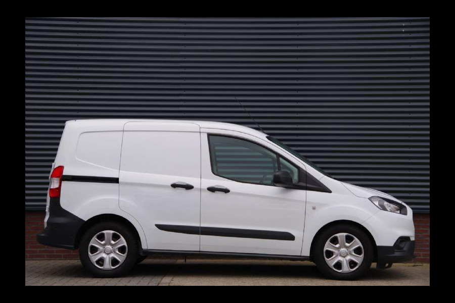 Ford Transit Courier 1.5 TDCI Trend Duratorq S&S 100PK, AIRCO, DAB+, SCHUIFDEUR, LEDEREN STUURWIEL, BLUETOOTH