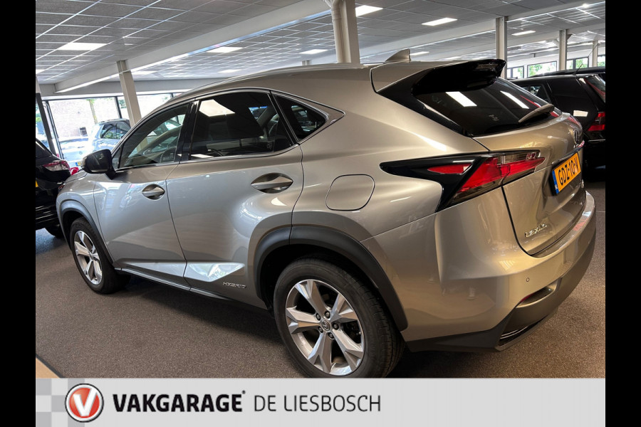 Lexus NX 300h AWD Luxury Line / Leder / Mark Levinson / 360 camera