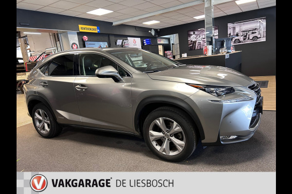 Lexus NX 300h AWD Luxury Line / Leder / Mark Levinson / 360 camera