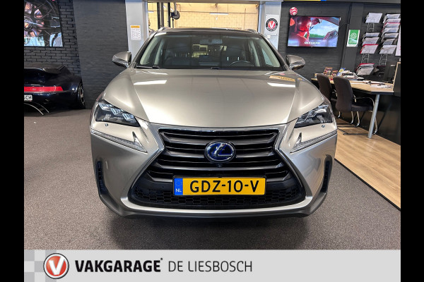 Lexus NX 300h AWD Luxury Line / Leder / Mark Levinson / 360 camera