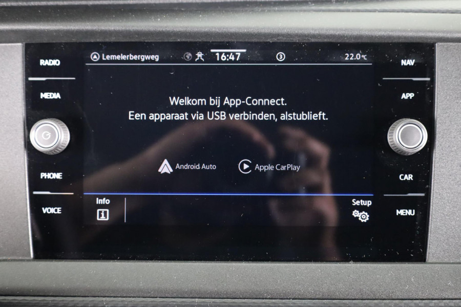 Volkswagen Transporter 2.0 TDI L2H1 28 150 pk Automaat (DSG) | Navigatie | Parkeersensoren | Achteruitrijcamera | Cruise control | Apple Carplay/Android Auto |