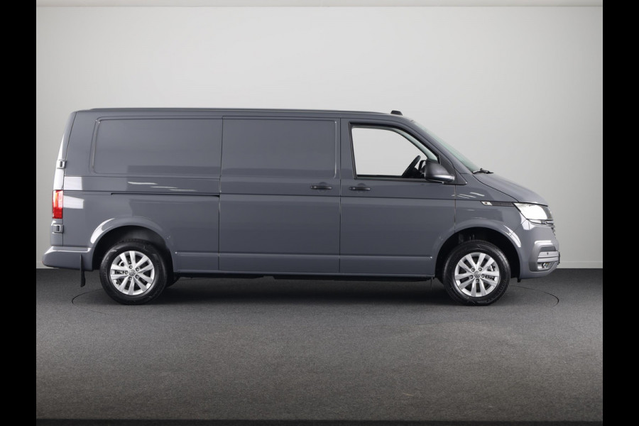 Volkswagen Transporter 2.0 TDI L2H1 28 150 pk Automaat (DSG) | Navigatie | Parkeersensoren | Achteruitrijcamera | Cruise control | Apple Carplay/Android Auto |