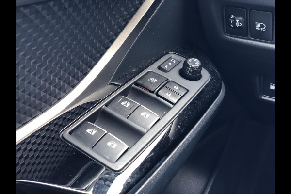 Toyota C-HR 1.8 Hybrid Style | Trekhaak, Dodehoekherkenning, Navigatie, Parkeersensoren, Stoel + Stuurverwarming, Keyless
