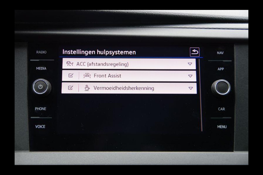 Volkswagen Transporter 2.0 TDI L2 150PK AUT-7, ACC, NAVI, APPLE CARPLAY/ANDROID AUTO, AIRCO, TREKHAAK