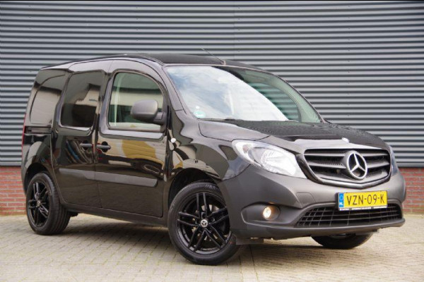 Mercedes-Benz Citan 112 AUT. BENZINE, AIRCO, PARKEERSENSOREN, STOELVERWARMING